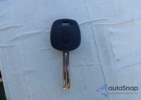 2018 Toyota Camry L/Le/Xle/Se/Xse из США, поврежденный, VIN 4T1B11HK3JU513797